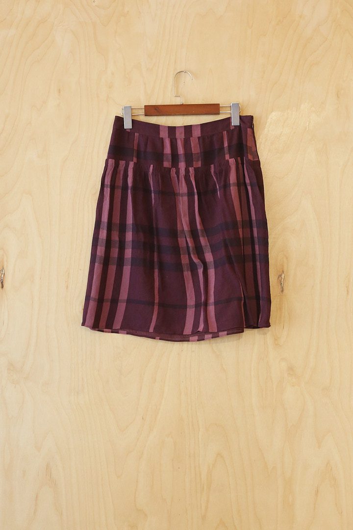 DH | Burberry Skirt (30, Purple Caro)