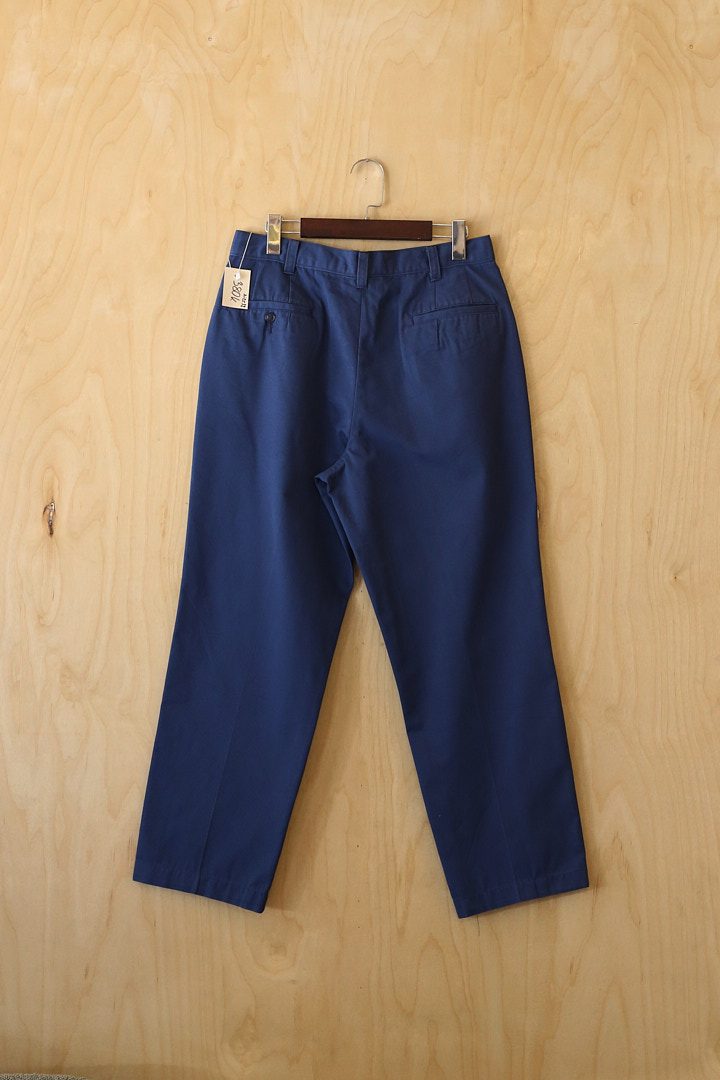 DH | Uniqlo Khaki Pants (32, Navy)