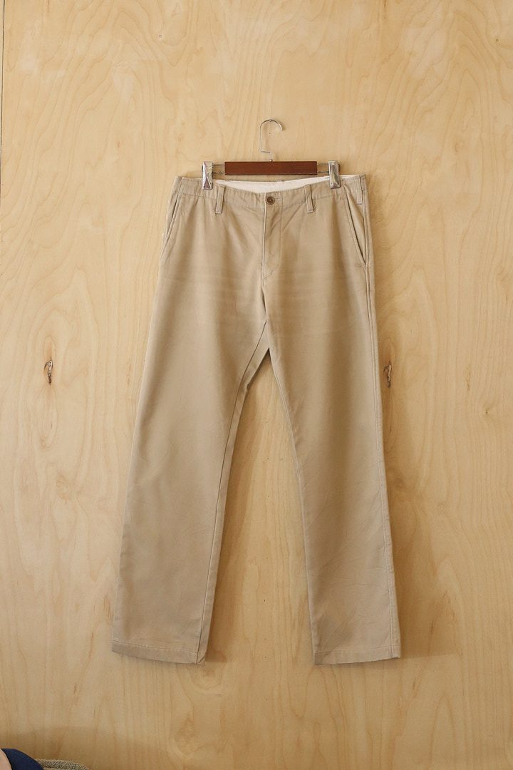 DH | Uniqlo Khaki Pants (34, Tan)