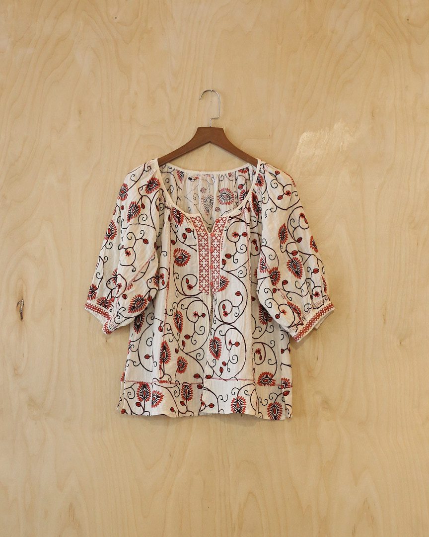 DH | BlueJam Emboridery Top  (M, Flower )