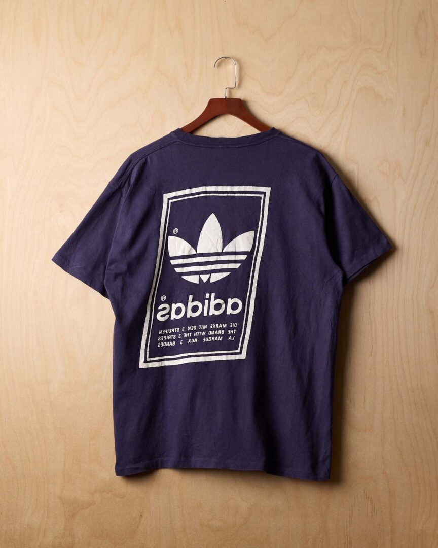 Vintage Adidas T-shirt (L, Navy)